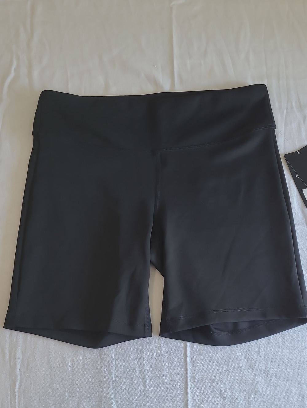 NWT New Balance Black Women's 7" Performance Bike Shorts